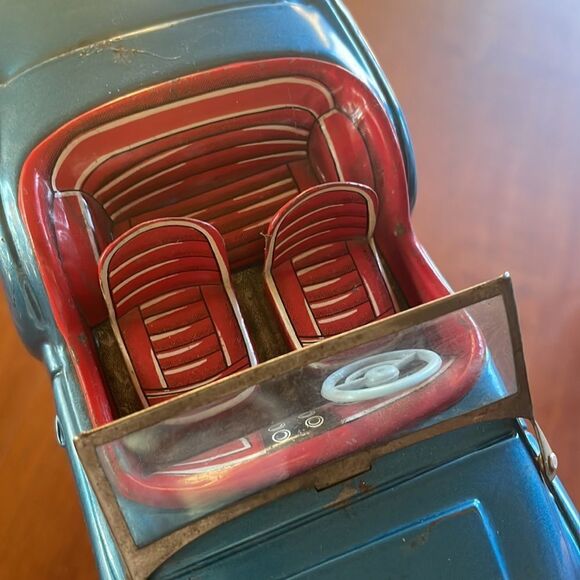 Vintage Triumph TR3 T.R.3. Tin Litho Car made in Japan by Bandai - Picture 6 of 13